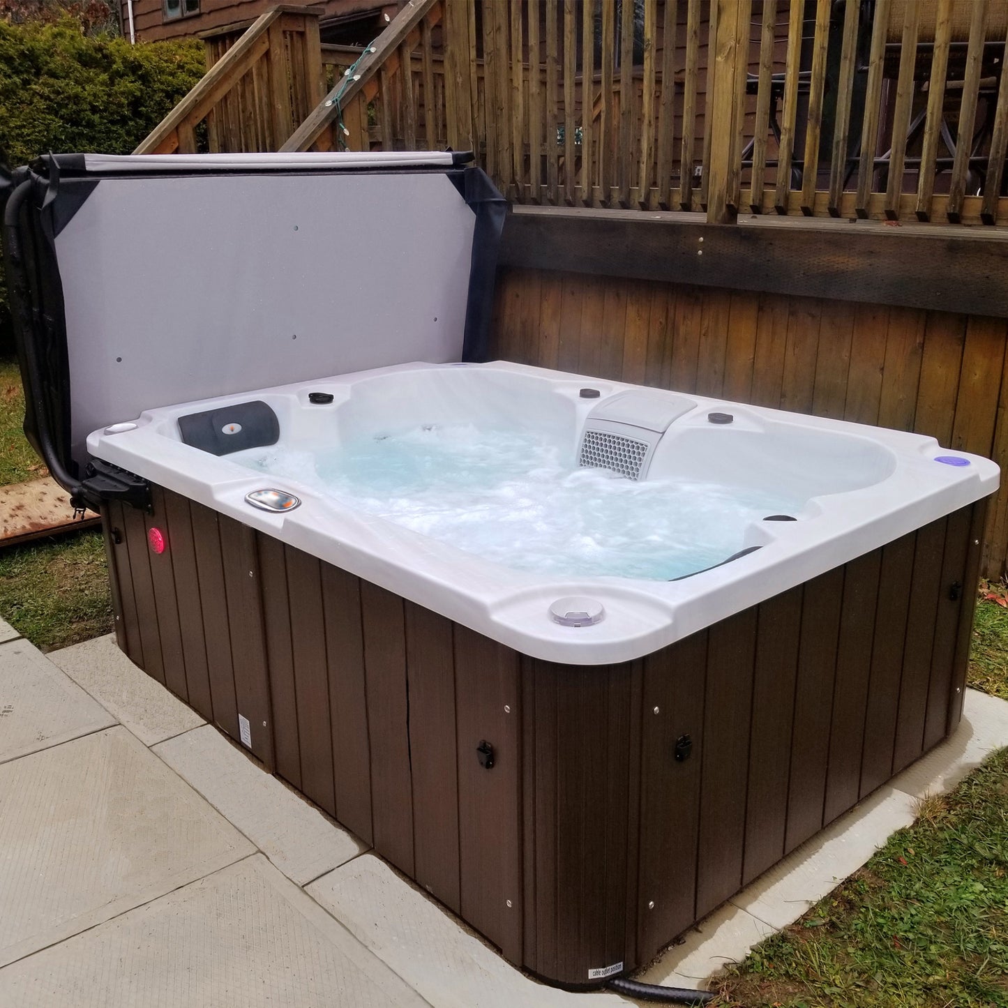 Liberty Spas 4,000 Luxury Plug & Play 4 Person Spa